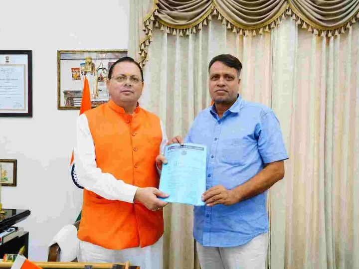 शिक्षक नेता माजिला ने मुख्यमंत्री धामी से की मुलाकात, शिक्षकों की कई मांगों पर हुई बातचीत