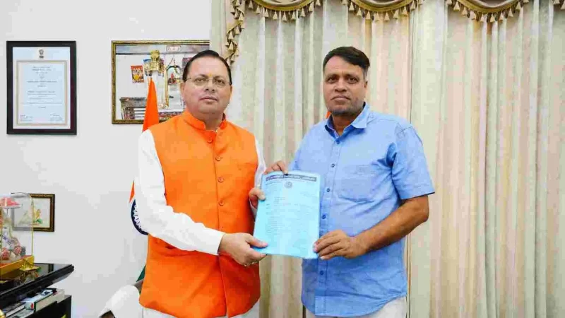 शिक्षक नेता माजिला ने मुख्यमंत्री धामी से की मुलाकात, शिक्षकों की कई मांगों पर हुई बातचीत