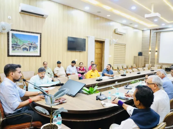 विशेष गहन पुनरीक्षण -2026 की प्रगति पर राजनीतिक दलों के प्रतिनिधियों संग डीएम/डीईओ की बैठक सम्पन्न