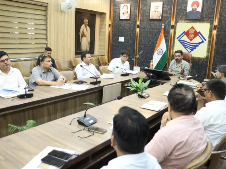 रिस्पना नदी के पुनर्जीवन को मिली नई गति, डीएम ने गठित कराई टास्कफोर्स; 7 दिन में मांगा विस्तृत एक्शन प्लान