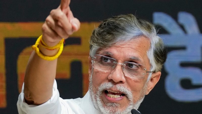 आलोचना: तीन भारतीयों की मौत को लेकर अमेरिका पर भड़की कांग्रेस, जयशंकर की प्रतिक्रिया पर उठाए सवाल