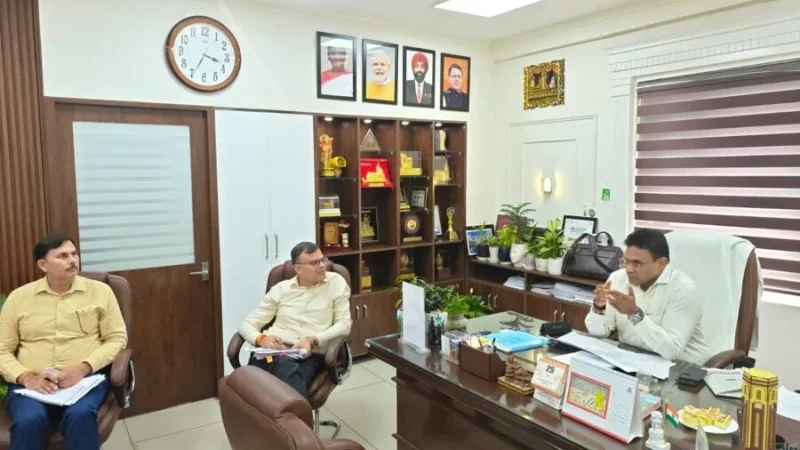राज्य सरकार रियल एस्टेट क्षेत्र में पूर्ण पारदर्शिता, जवाबदेही और उपभोक्ता हितों की सुरक्षा के लिए प्रतिबद्ध – सचिव डॉ. आर राजेश कुमार