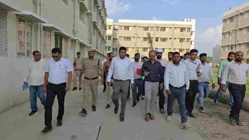 धामी सरकार की बड़ी सौगात, मात्र 3 लाख रुपये में मिलेगा आधुनिक फ्लैट, तैयार हुई उत्तराखंड की सबसे बड़ी ईडब्ल्यूएस आवासीय परियोजनाओं में से एक