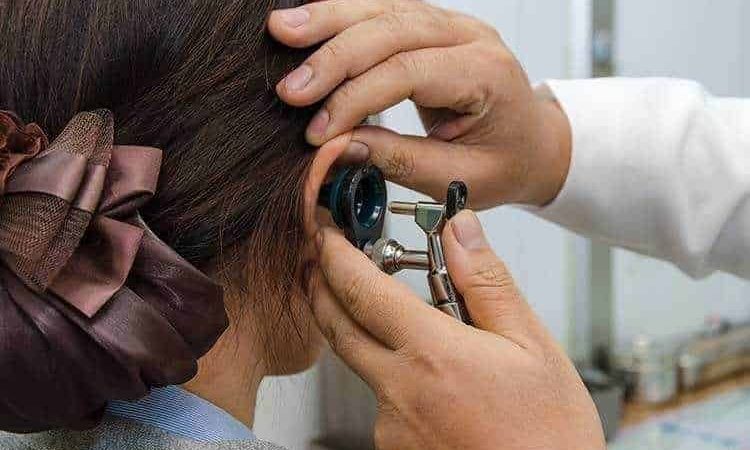 दुश्वारियां: ईएनटी डॉक्टर को दिखाने के लिए मरीजों को लगानी पड़ रही 52 किमी दौड़