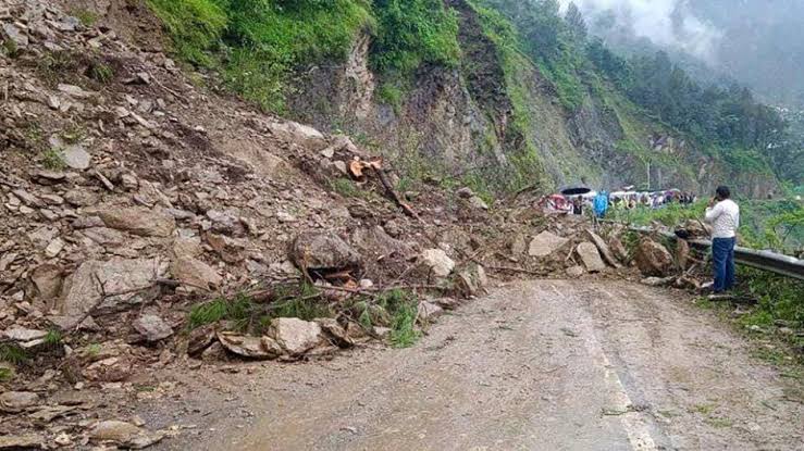 हालात: यमुनोत्री हाईवे पर कल्याणी में भूस्खलन जोन हुआ सक्रिय, सुरक्षा कार्य नहीं हो पाया शुरू