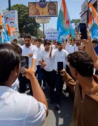 आक्रोश: केंद्रीय शिक्षा मंत्री के इस्तीफ़े की मांग को लेकर एनएसयूआई ने किया सचिवालय कूच