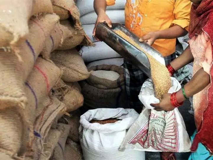 राहत: राशन कार्ड धारकों की लगी लॉटरी! सरकार का बड़ा फैसला, अब किसी भी दुकान से लें अलग-अलग अनाज