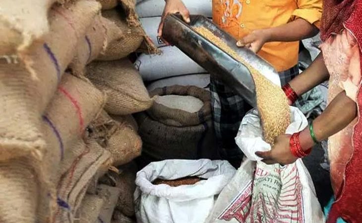 राहत: राशन कार्ड धारकों की लगी लॉटरी! सरकार का बड़ा फैसला, अब किसी भी दुकान से लें अलग-अलग अनाज