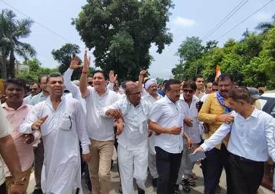 आवाज़: स्मार्ट मीटर के विरोध में दर्ज़ मुकदमे के ख़िलाफ़ कांग्रेस ने किया कोतवाली का घेराव