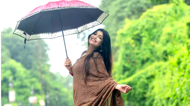 पहनावा: मानसून के दौरान कार्यस्थल के लिए चुनें ये कपड़े, रहेंगे स्टाइलिश और आरामदायक
