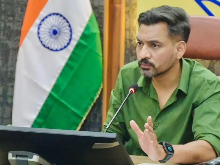 देहरादून में 465 दलित युवाओं को मिलेगा स्वरोजगार और कौशल विकास का तोहफा; प्रधानमंत्री अनुसूचित जाति अभ्युदय योजना-के तहत ₹124.94 लाख की जिला कार्ययोजना को डीएम की हरी झंडी