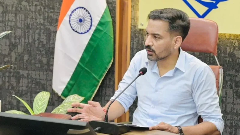 भारी से अत्यंत भारी बारिश के चेतावनी, देहरादून जिला प्रशासन हाई अलर्ट; डीएम के निर्देश- क्यूआरटी, आपदा प्रबंधन तंत्र और राहत एजेंसियां 24 घंटे रहे सक्रिय