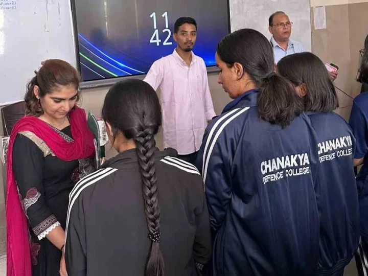 बाल सरंक्षण आयोग की टीम ने चाणक्य डिफेंस कॉलेज का किया निरीक्षण, पाई गई कई खामियां
