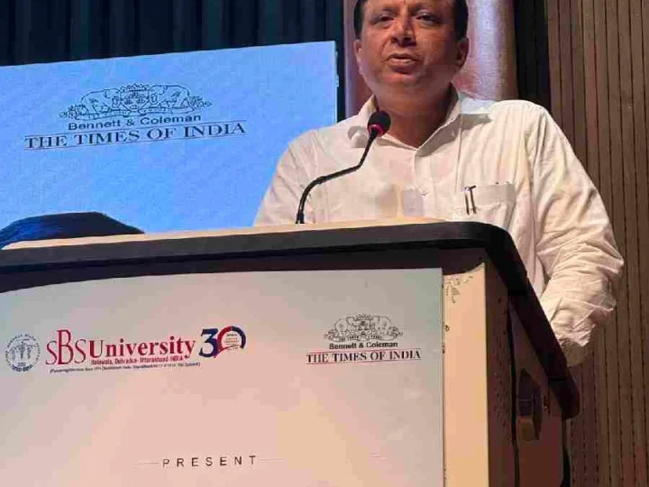 सफलता कभी एक दिन में नहीं मिलती, अपितु निरंतर प्रयास, सीखने की प्रवृत्ति और मजबूत जीवन मूल्यों का परिणाम होती है– डीजी सूचना बंशीधर तिवारी