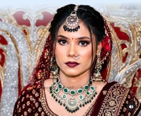 सनसनी: अपनी शादी की पार्टी देकर लौट रही नवविवाहिता का सोसाइटी में मिला शव, 2 महीने पहले लिए थे सात फेरे