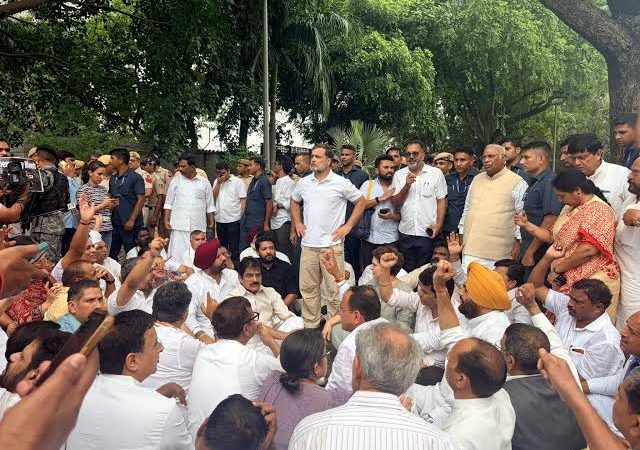 स्वागत: सीजेपी आंदोलन खत्म करने का ऐलान; राहुल गांधी बोले- पीएम मोदी मांगें माफी