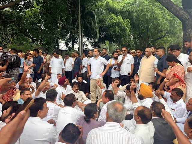 स्वागत: सीजेपी आंदोलन खत्म करने का ऐलान; राहुल गांधी बोले- पीएम मोदी मांगें माफी
