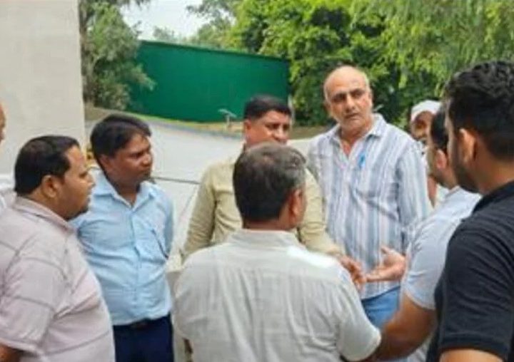 कामयाबी: पीआरडी अधिकारी को विजिलेंस ने रिश्वत लेते दबोचा, कार्यालय में मची अफरा-तफरी 