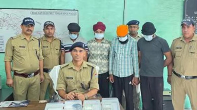 कामयाबी: पुलिस ने किया कैश कलेक्शन कर्मी से लूट का खुलासा, चार आरोपी गिरफ्तार  