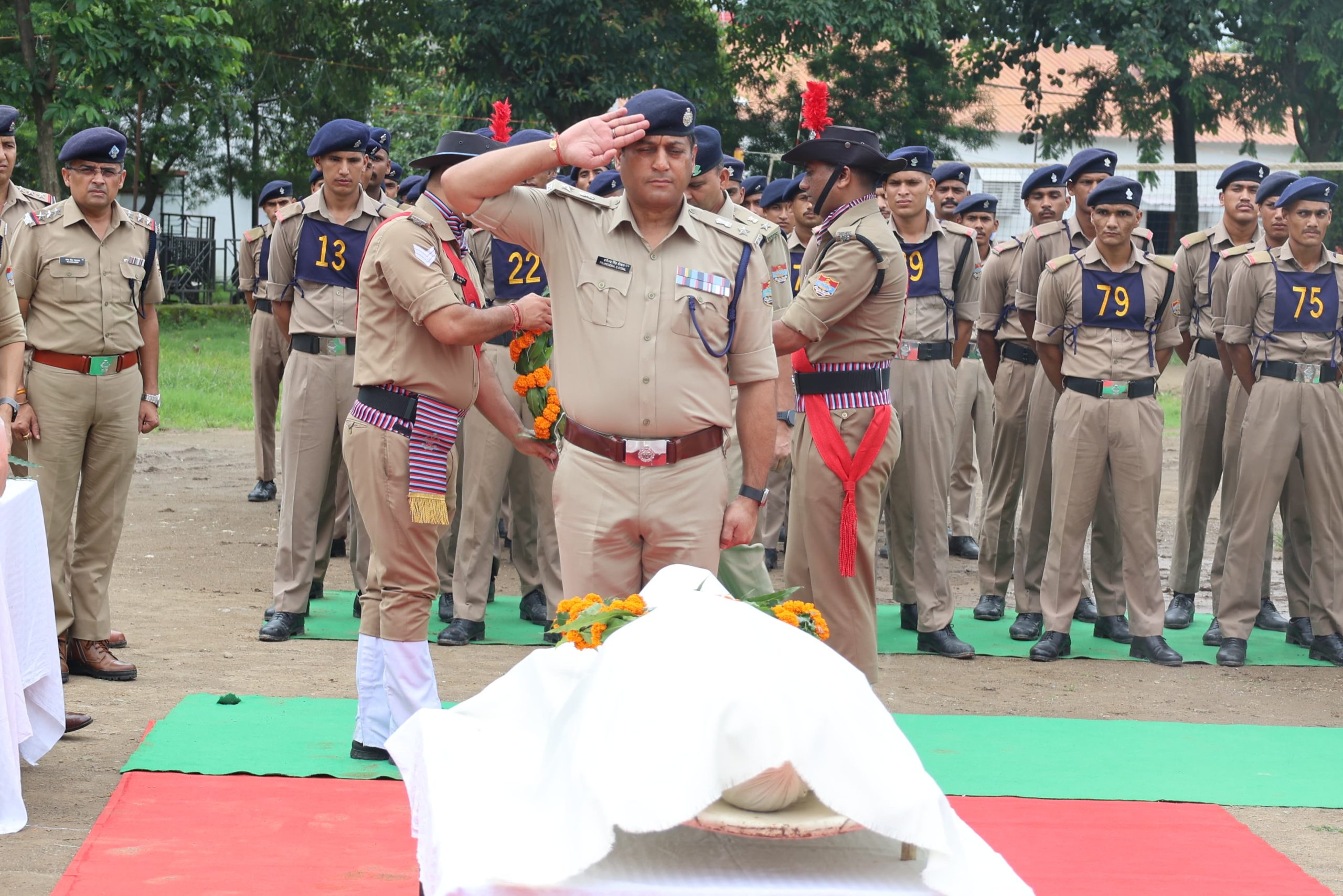 जयहिंद: दिवंगत मुख्य आरक्षी बालम सिंह राणा को राजकीय सम्मान के साथ दी गई अंतिम विदाई