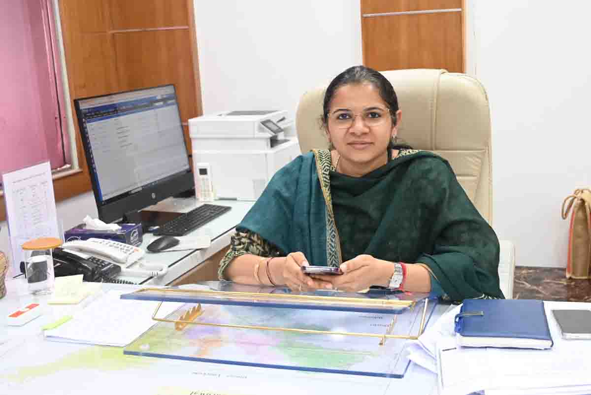सख़्त रुख: सरकारी भूमि पर खुदान करने वाले को नोटिस जारी करने के आदेश, डीएम ने की समीक्षा