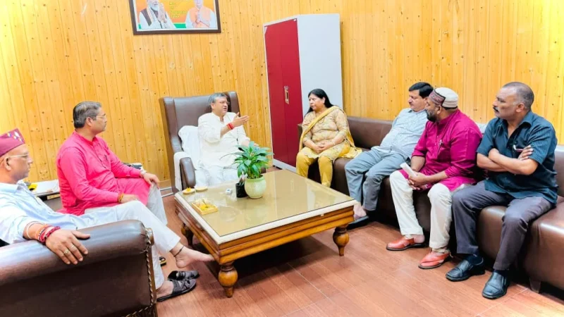 नगर निगम परिवार की एकता सर्वोपरि, आपसी संवाद से होगा हर मतभेद का समाधान : महापौर सौरभ थपलियाल