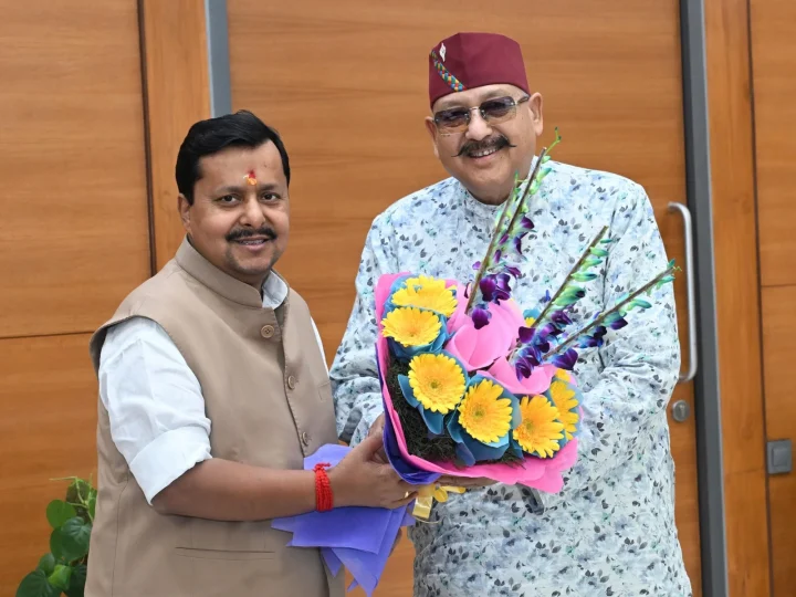 महाराज ने भाजपा के राष्ट्रीय अध्यक्ष नितिन नबीन से की शिष्टाचार भेंट
