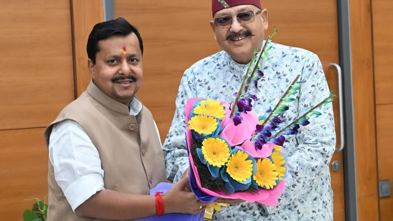 महाराज ने भाजपा के राष्ट्रीय अध्यक्ष नितिन नबीन से की शिष्टाचार भेंट