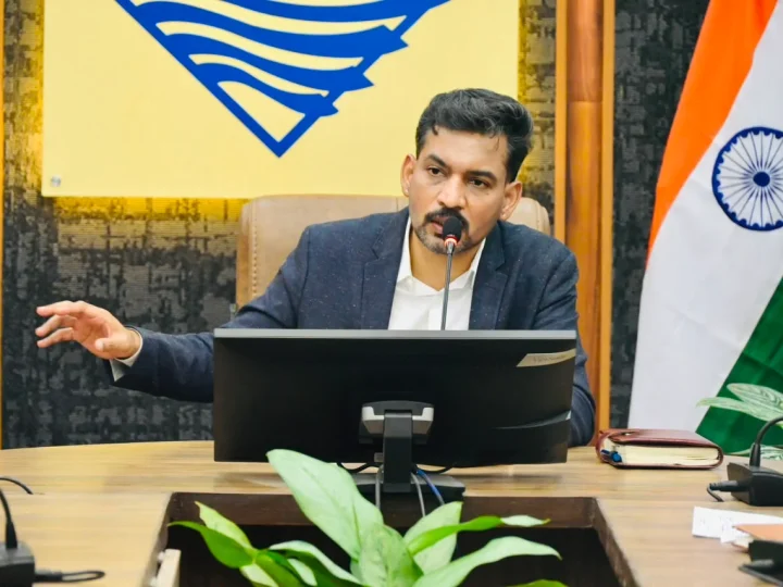 देहरादून में बारिश के बीच प्रशासन अलर्ट, जलभराव वाले क्षेत्रों में QRT तैनात