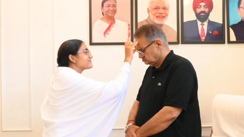 रक्षा सूत्र के साथ मजबूत हुआ स्नेह और विश्वास का बंधन, ब्रह्मकुमारी बहनों ने मंत्री गणेश जोशी को दी अग्रिम रक्षाबंधन की शुभकामनाएं