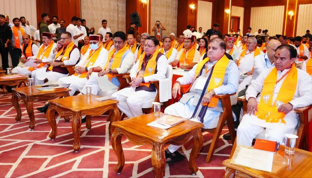 प्रधानमंत्री नरेंद्र मोदी का ‘मन की बात’ कार्यक्रम देशवासियों को राष्ट्र निर्माण में सक्रिय भागीदारी के लिए करता है प्रेरित : मुख्यमंत्री