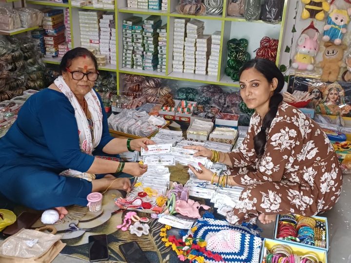 मिसाल: सास-बहू की जोड़ी ने राखी कारोबार से मचाई धूम,आत्मनिर्भरता की दिशा में  बढ़ा रही हैं  कदम