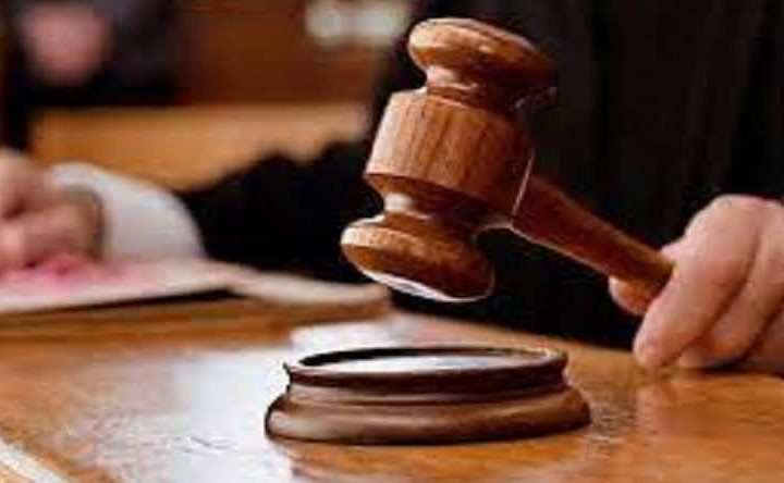 निर्दोष कैदी: 20 रुपये की रिश्वत का कलंक धुलने में लग गए 30 साल, सुप्रीम कोर्ट ने दो आरोपियों को किया बरी
