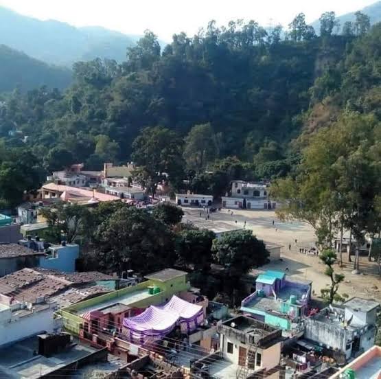 ख़तरा: नदियों के किनारे निर्माण होने से दुगड्डा पर भी मंडराया खतरा