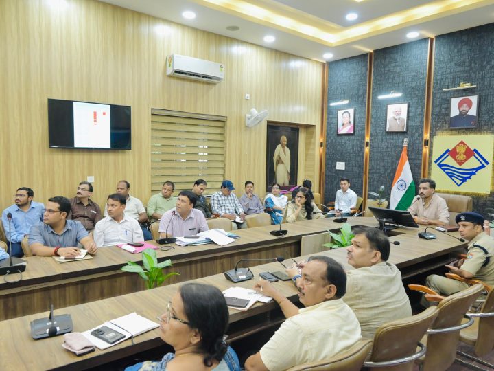 पहल: राजधानी की व्यवस्था सुधारने को डीएम ने गठित की टास्क फोर्स , दैनिक रिपोर्ट के आधार पर होगा समाधान
