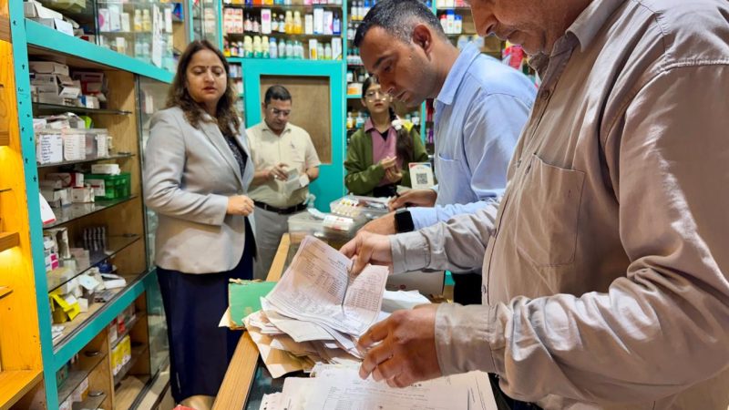 एक्शन:मसूरी में मेडिकल स्टोरों पर संयुक्त औचक निरीक्षण, तीन प्रतिष्ठानों में दवा बिक्री पर रोक