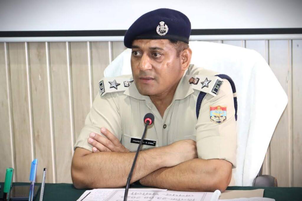 सख़्त रुख : एसएसपी की चेतावनी,पुलिसिंग में लापरवाही बर्दाश्त नहीं; बाहरी छात्रों की होगी जांच