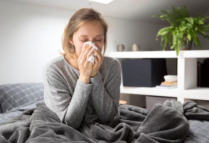हैल्थ टिप्स: मौसम बदलने के बाद बीमार पड़ गए हैं? इन 5 उपायों को अपनाकर महसूस होगा आराम