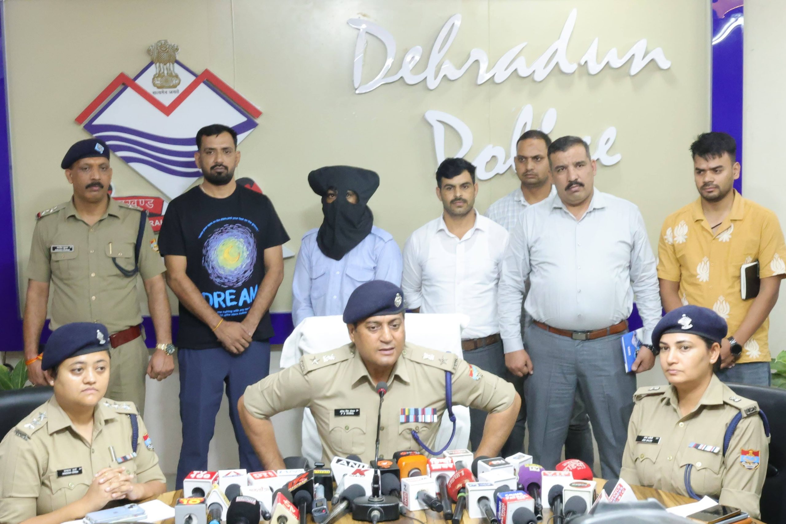 बड़ी ख़बर: व्यापारी परिवार की वृद्धा रेखा बंसल हत्याकांड का 12 घंटे में खुलासा, नौकर गिरफ्तार