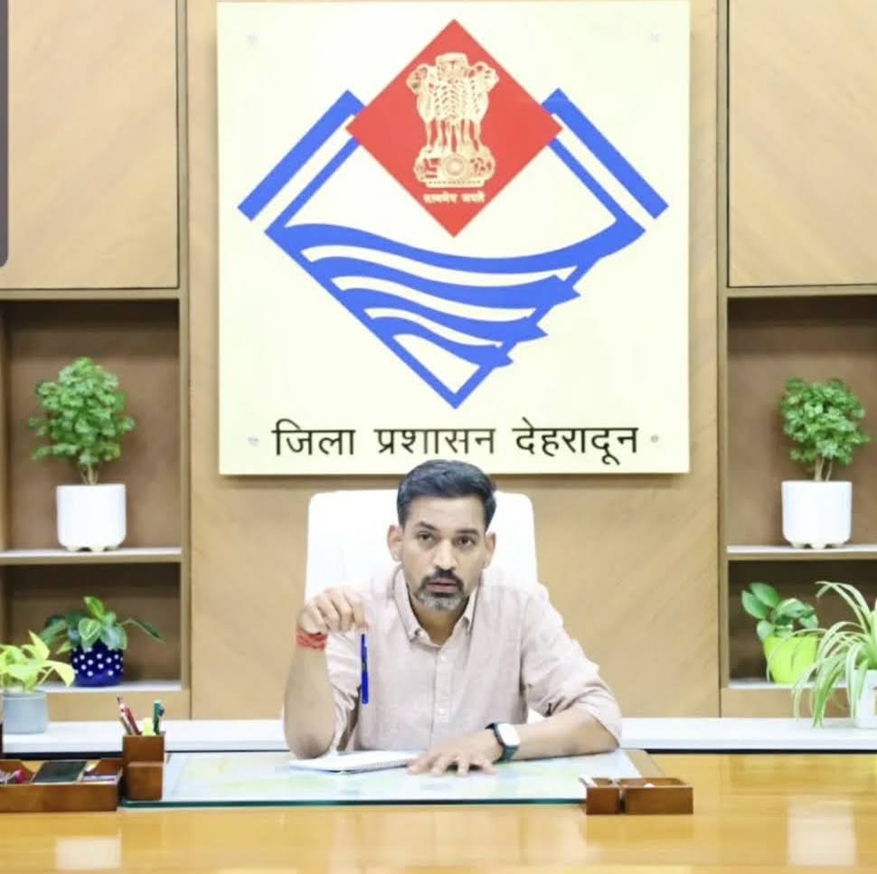 सहारा: फीस नहीं भर पाया तो छूट गई दसवीं की परीक्षा, घर बिका तो दर-दर भटका रुद्र; प्रशासन ने बढ़ाया मदद का हाथ
