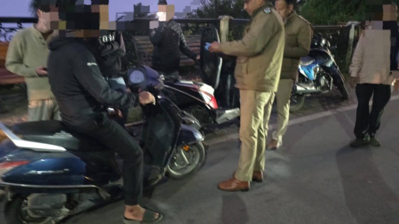 ऑपरेशन प्रहार: पुलिस ने रातभर चलाई वाहन चेकिंग, 90 से अधिक वाहनों पर कार्रवाई