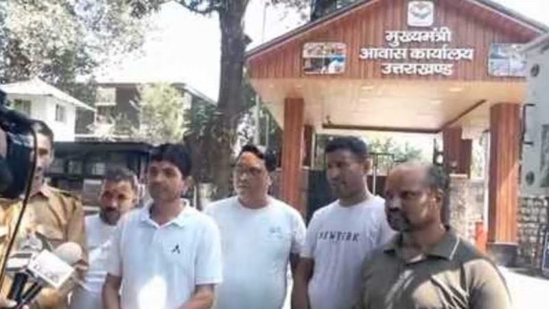 आवाज़: शारीरिक शिक्षा प्रशिक्षित बेरोजगारों का मुख्यमंत्री आवास कूच, नियुक्ति की मांग पर 109 दिन से धरना