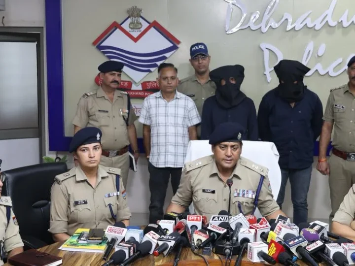 नीट यूजी में फर्जीवाड़े का खुलासा, MBBS दाखिले के लिए बनाए फर्जी स्वतंत्रता सेनानी आश्रित प्रमाण पत्र; 45 लाख रुपये में एडमिशन का सौदा, SIT ने दो आरोपियों को किया गिरफ्तार