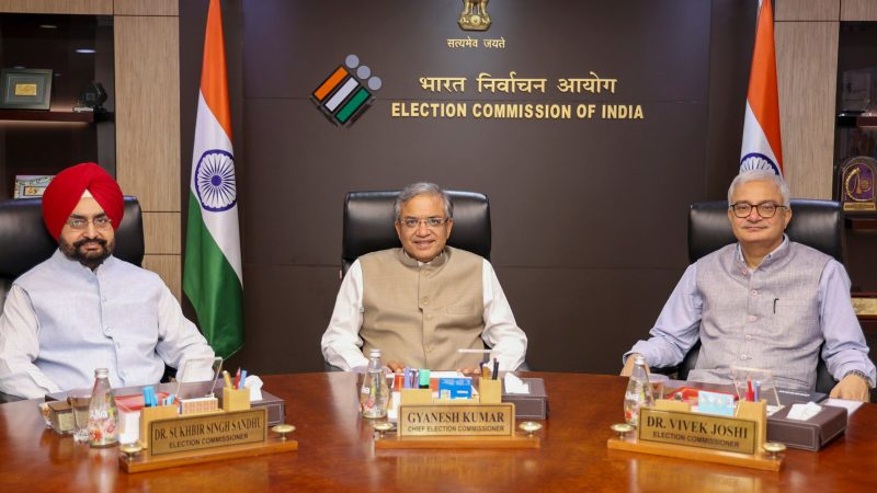 बड़ी ख़बर: नये विवाद में फंसे गये ईसीआई ज्ञानेश कुमार,दो चुनाव आयुक्तों ने उनके कामकाज पर 14 बार दर्ज कराई थी आपत्ति