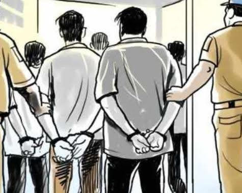 शिकंजा: हत्या के प्रयास में फरार 10 हजार के दो इनामी आरोपी गिरफ्तार