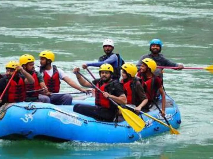 उत्साहजनक: ऋषिकेश में राफ्टिंग के लिए उमड़ा पर्यटकों का सैलाब