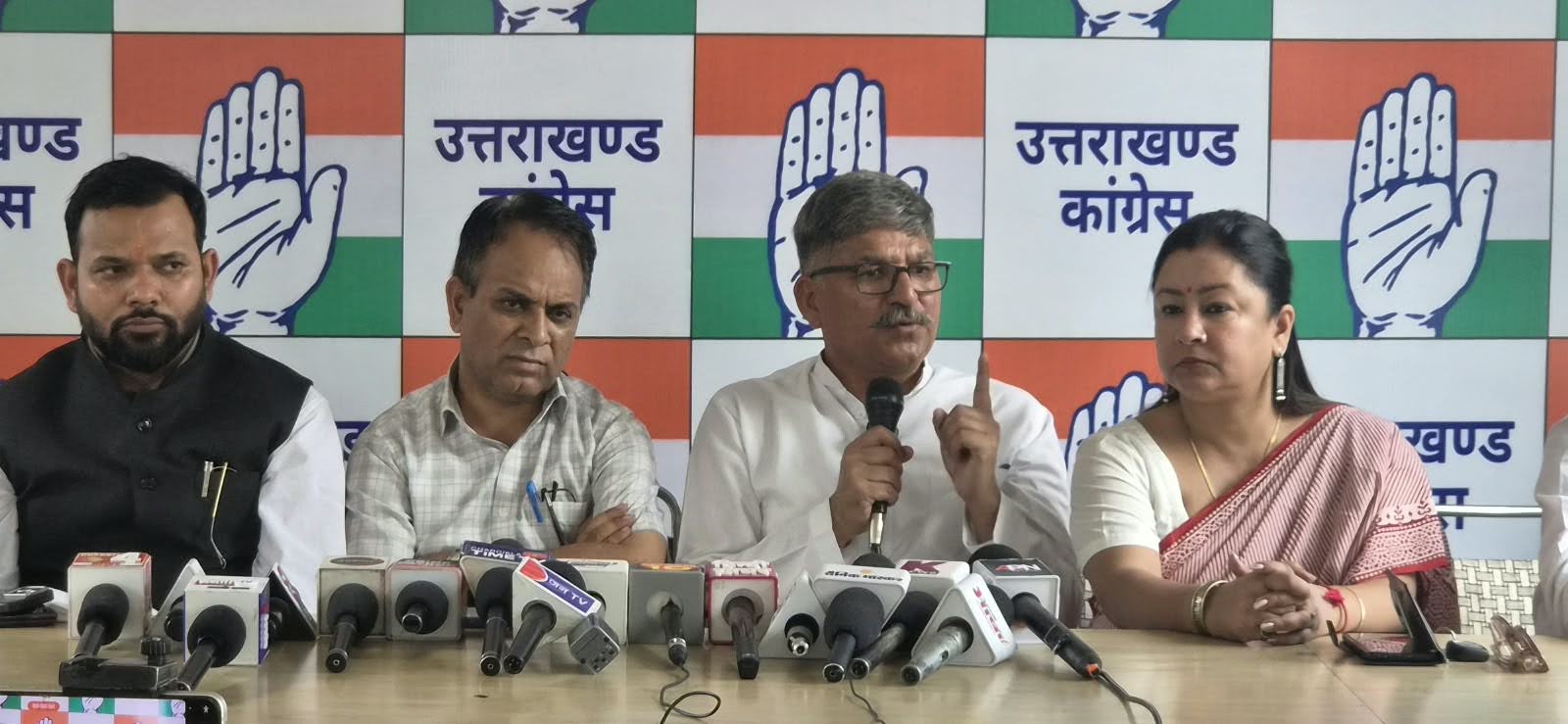 आरोप: एसआईआर को कांग्रेस ने बताया ‘वोट काटने की साजिश’, 97 हजार मतदाताओं के नाम हटाने पर उठाए सवाल
