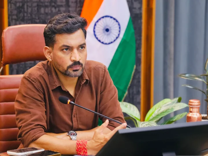 जिला प्रशासन की पहल से सेवा संकल्प अभियान के तहत 1611 बुजुर्गों को मिला सामाजिक सुरक्षा कवच; नवम्बर माह से मिलेगी वृद्धावस्था पेंशन