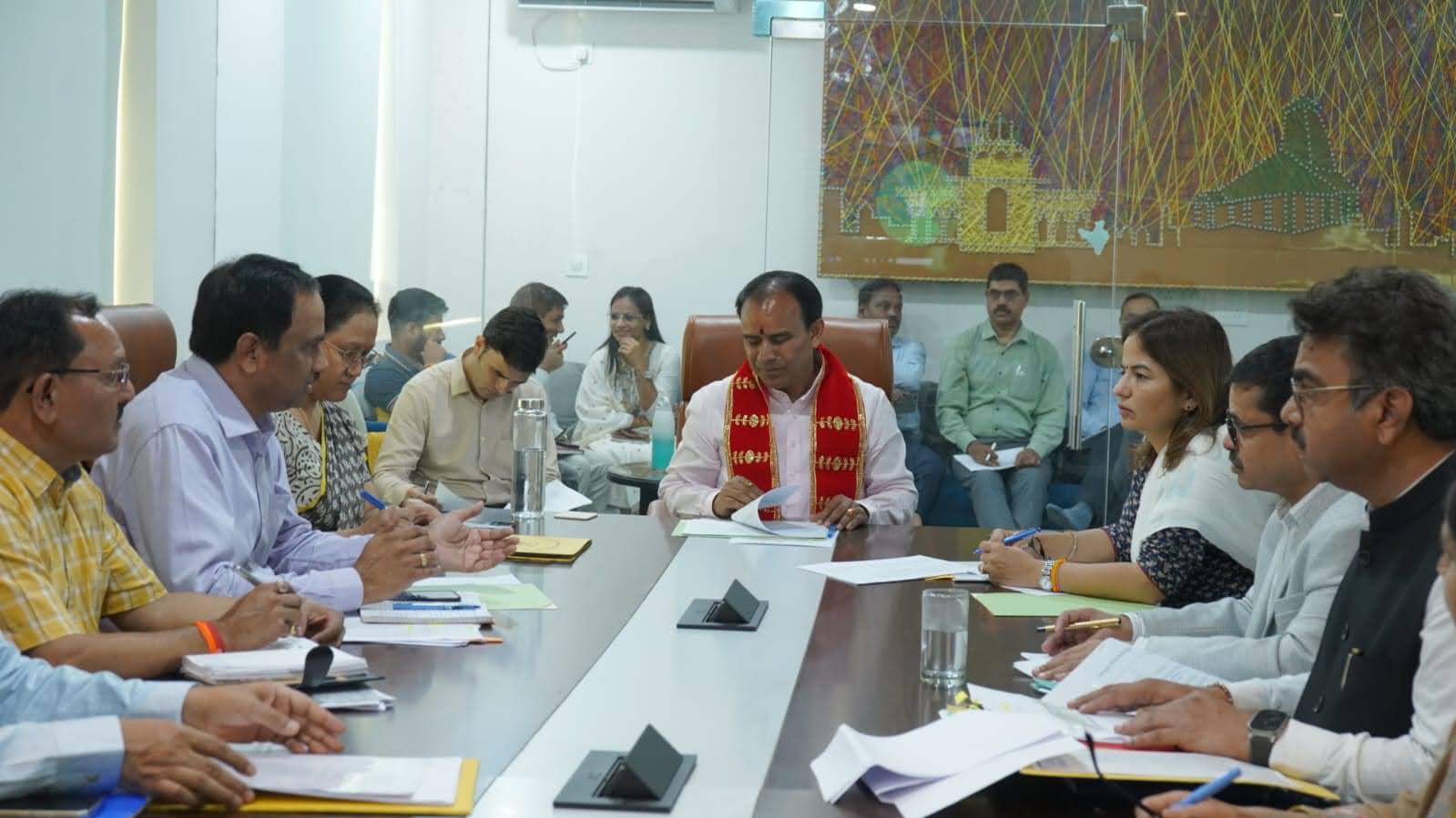 राज-काज: शैक्षिक भ्रमण पर भेजे जायेंगे मेधावी छात्र छात्राएं, शिक्षा मंत्री डाॅ. धन सिंह रावत ने दिए निर्देश