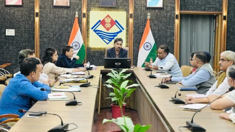 देहरादून में निर्धारित स्थलों पर ही पटाखों की बिक्री की अनुमति, बाजारों में अग्नि सुरक्षा सुनिश्चित करने के निर्देश